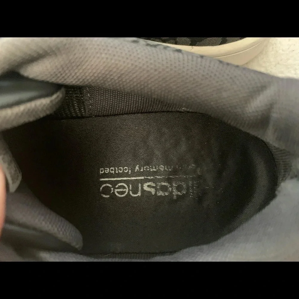 * 🔥HOST PICKS🔥* Adidas Cloudforam advantage shoes sneakers, printed, 5.5